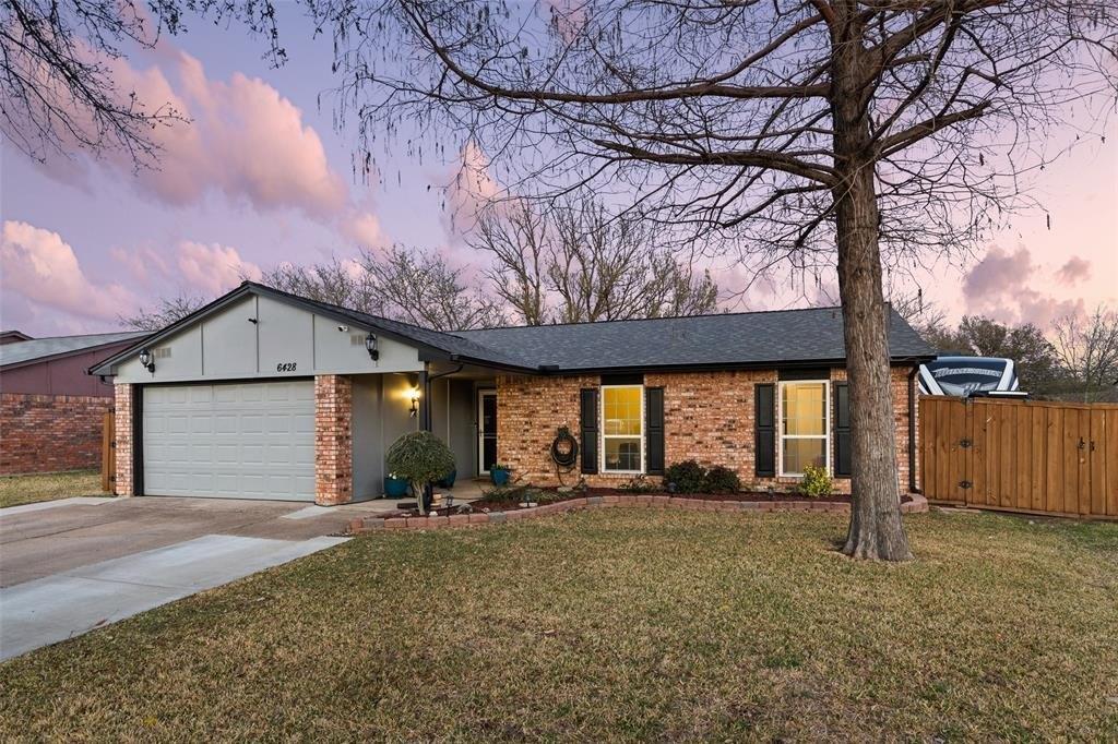 Wakefield Rd, North Richland Hills, TX 76182