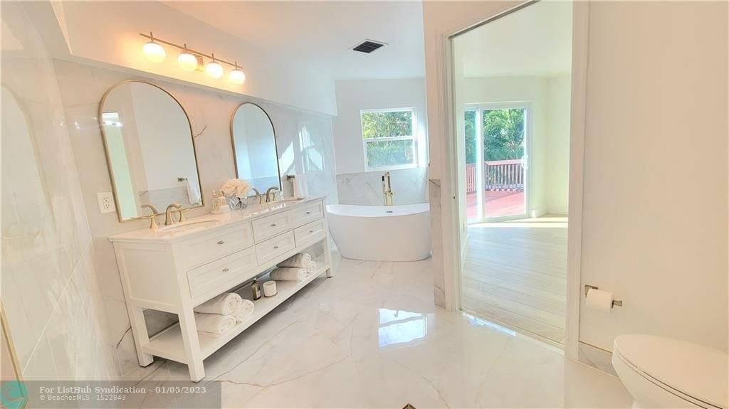 Mockingbird Ln, Plantation, FL 33324