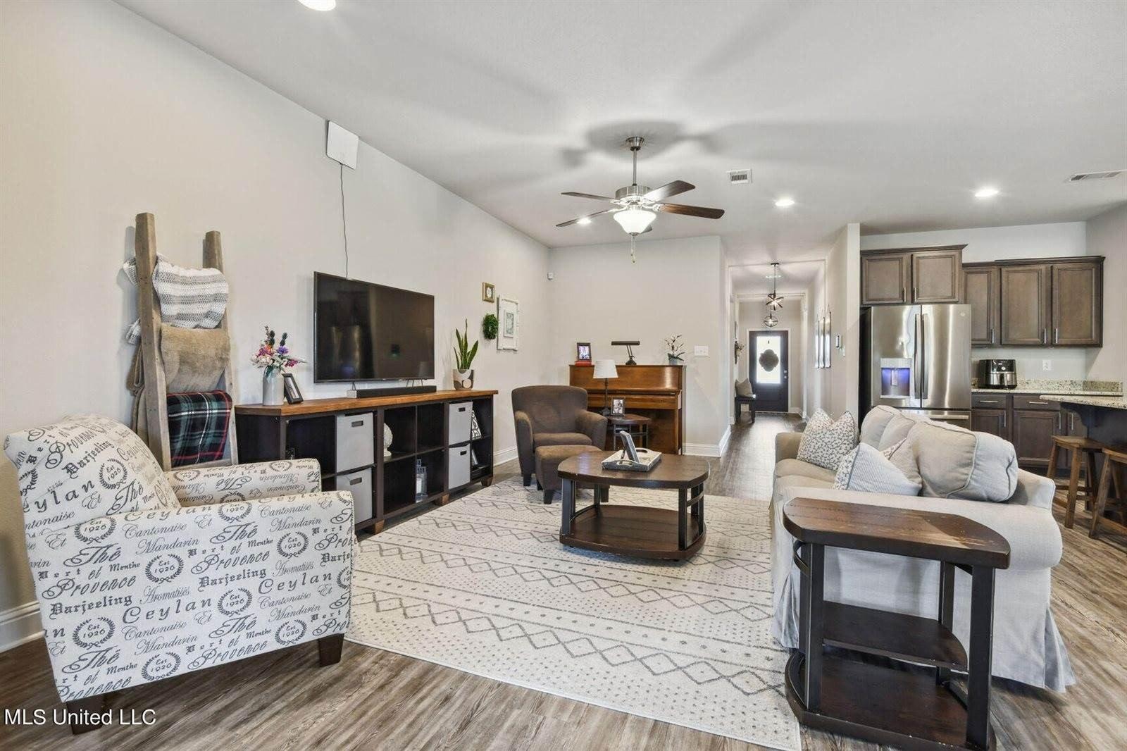 Sweetclover Dr, Ocean Springs, MS 39564