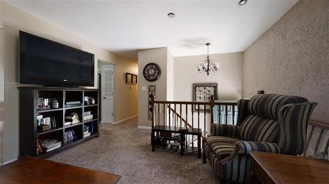 Nw Salem Ct, Blue Springs, MO 64015