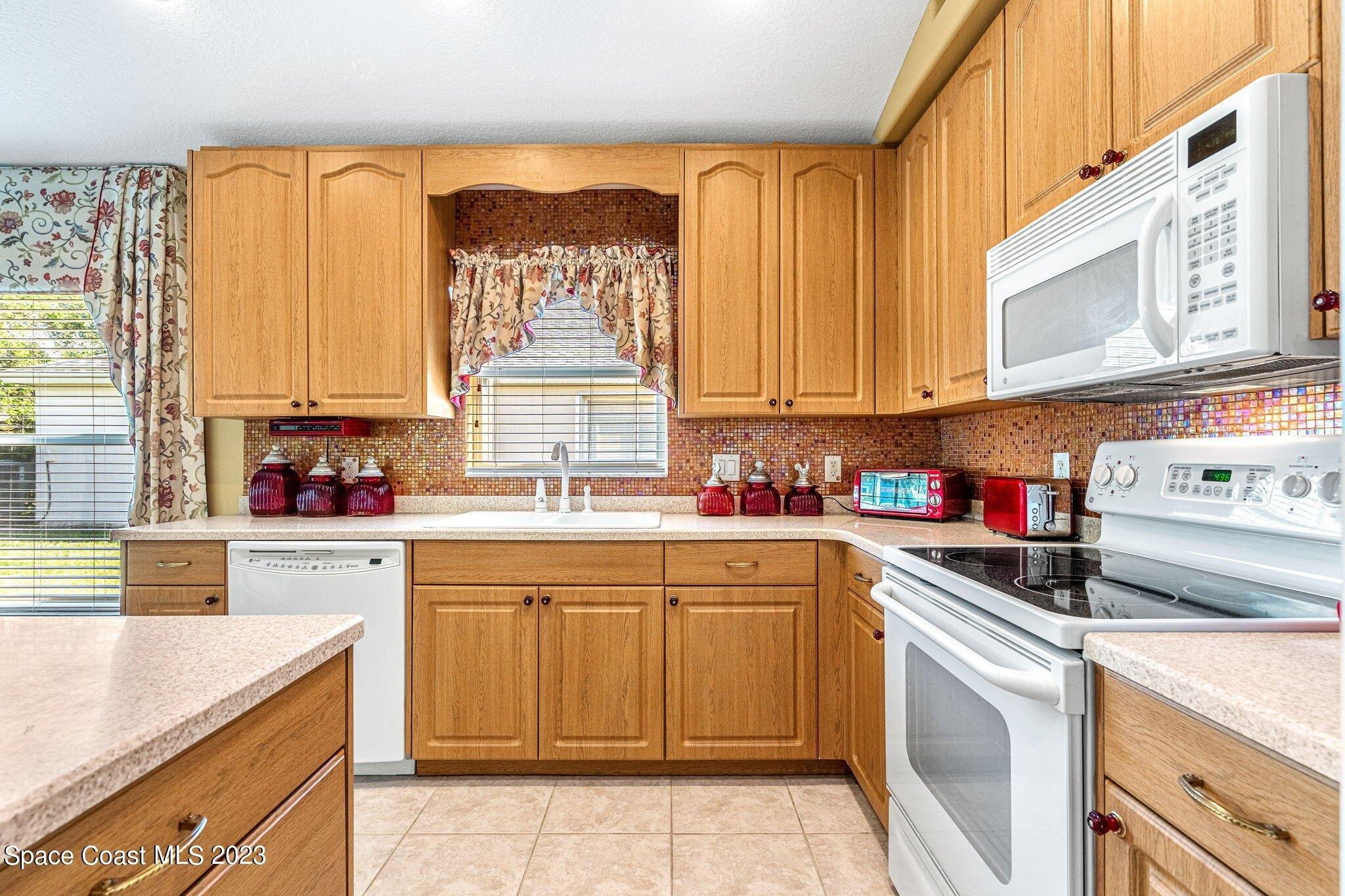 Mcgrady Dr, Melbourne, FL 32940