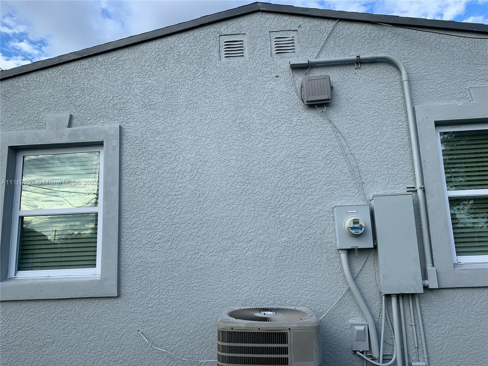 Nw 40th Ct, Opa Locka, FL 33054