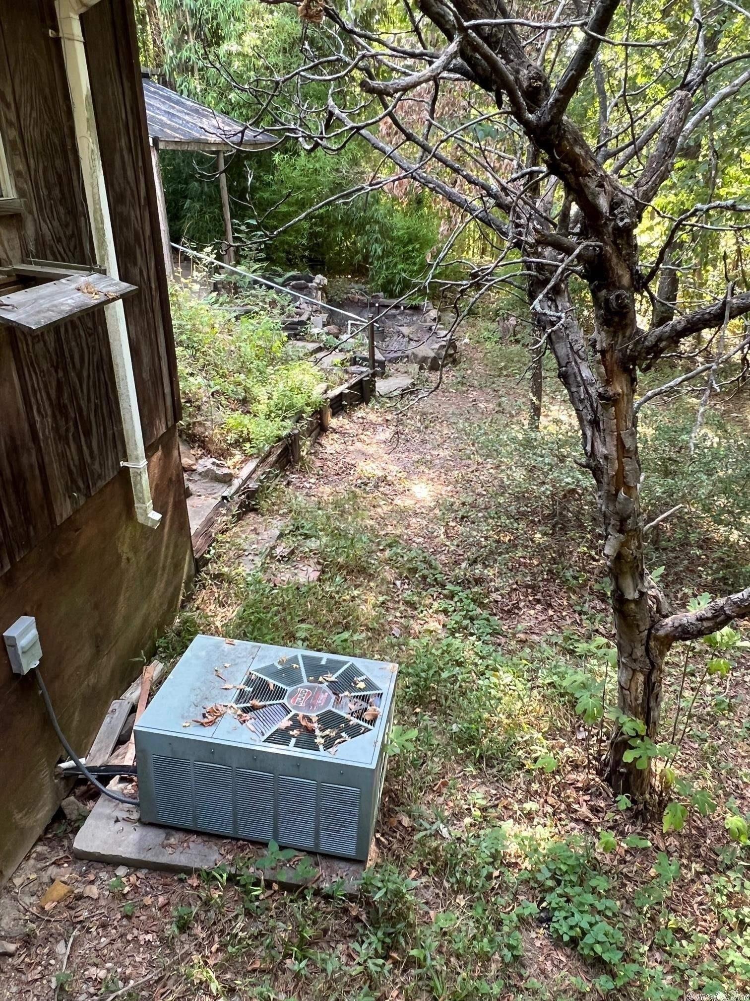 Ridge Ave, Mena, AR 71953