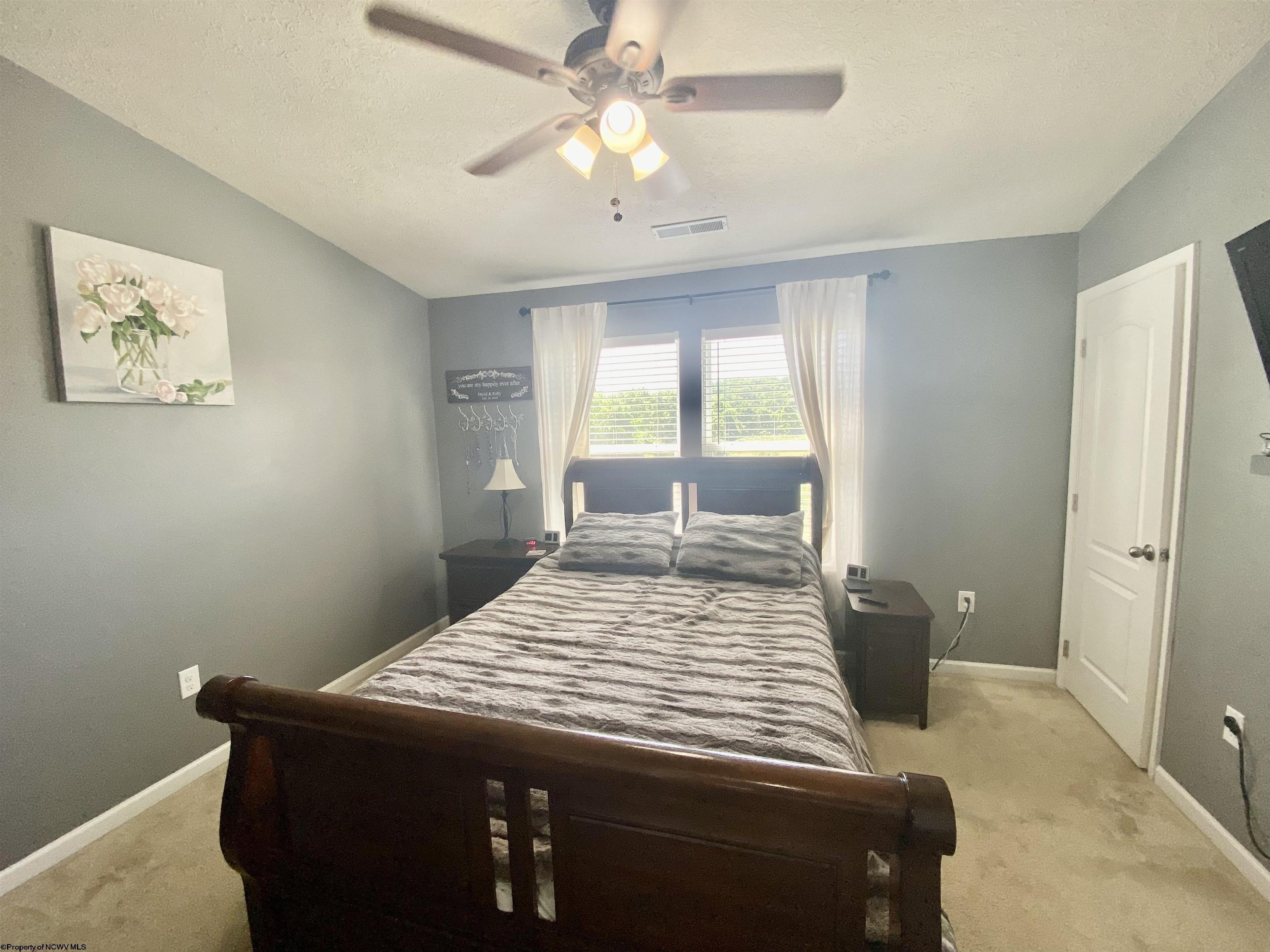 Stafford Cir, Fairmont, WV 26554