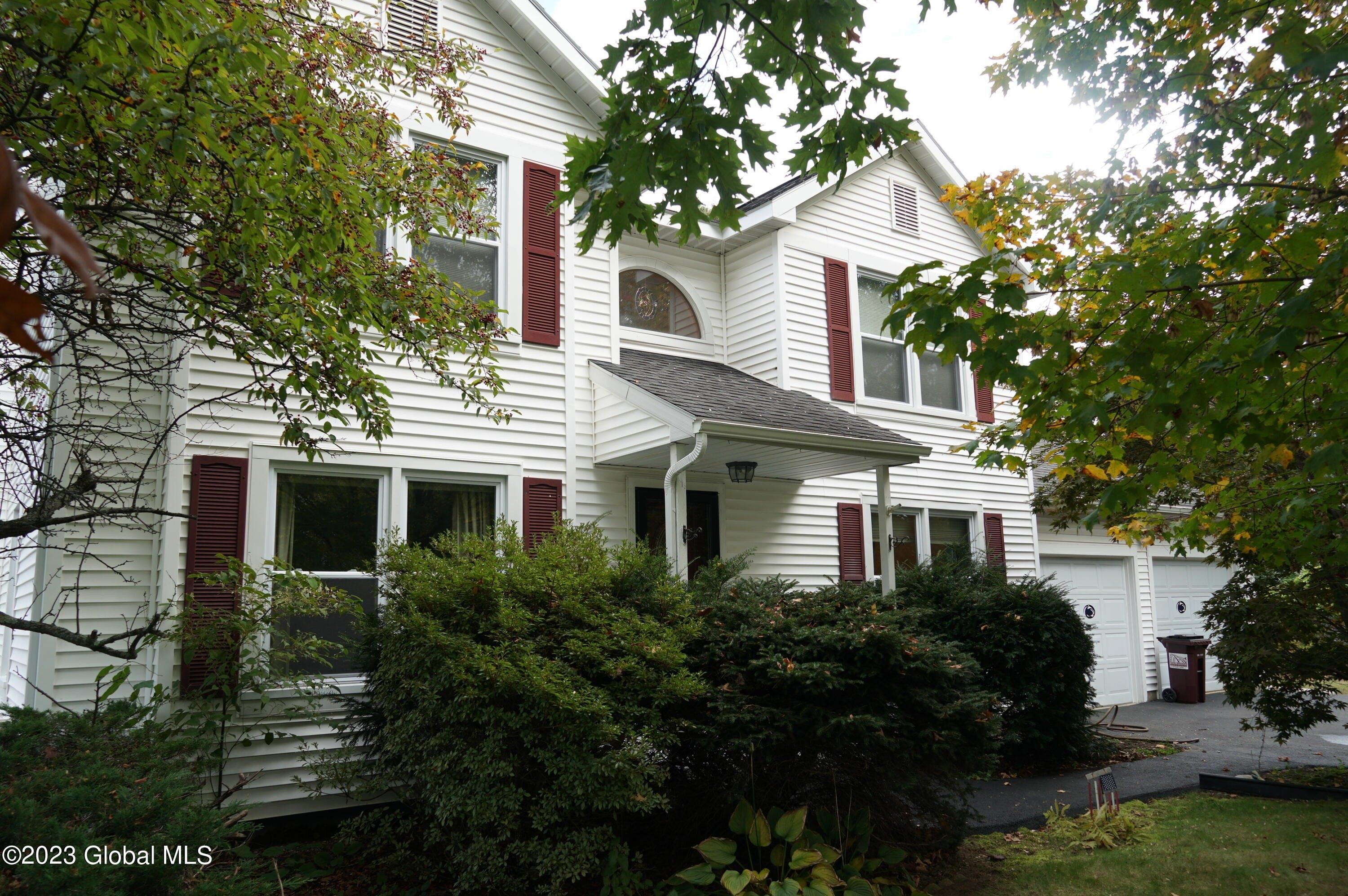 Morgan Ct, Schenectady, NY 12306