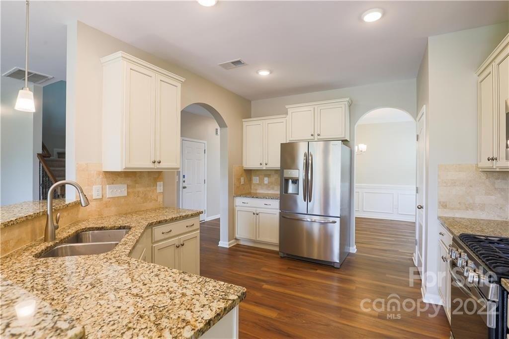Falls Cove Dr, Troutman, NC 28166