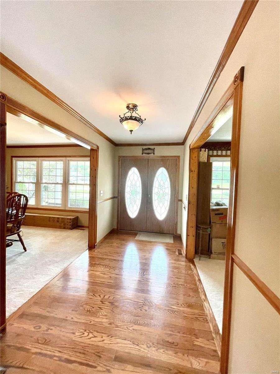 Darryl Dr, Foristell, MO 63348