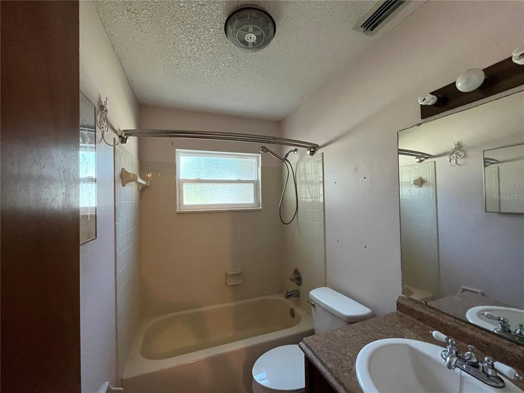 Jacqueline Ct, Zephyrhills, FL 33541