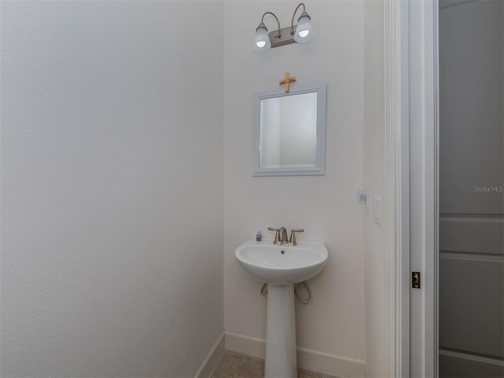 Semolino St, Nokomis, FL 34275