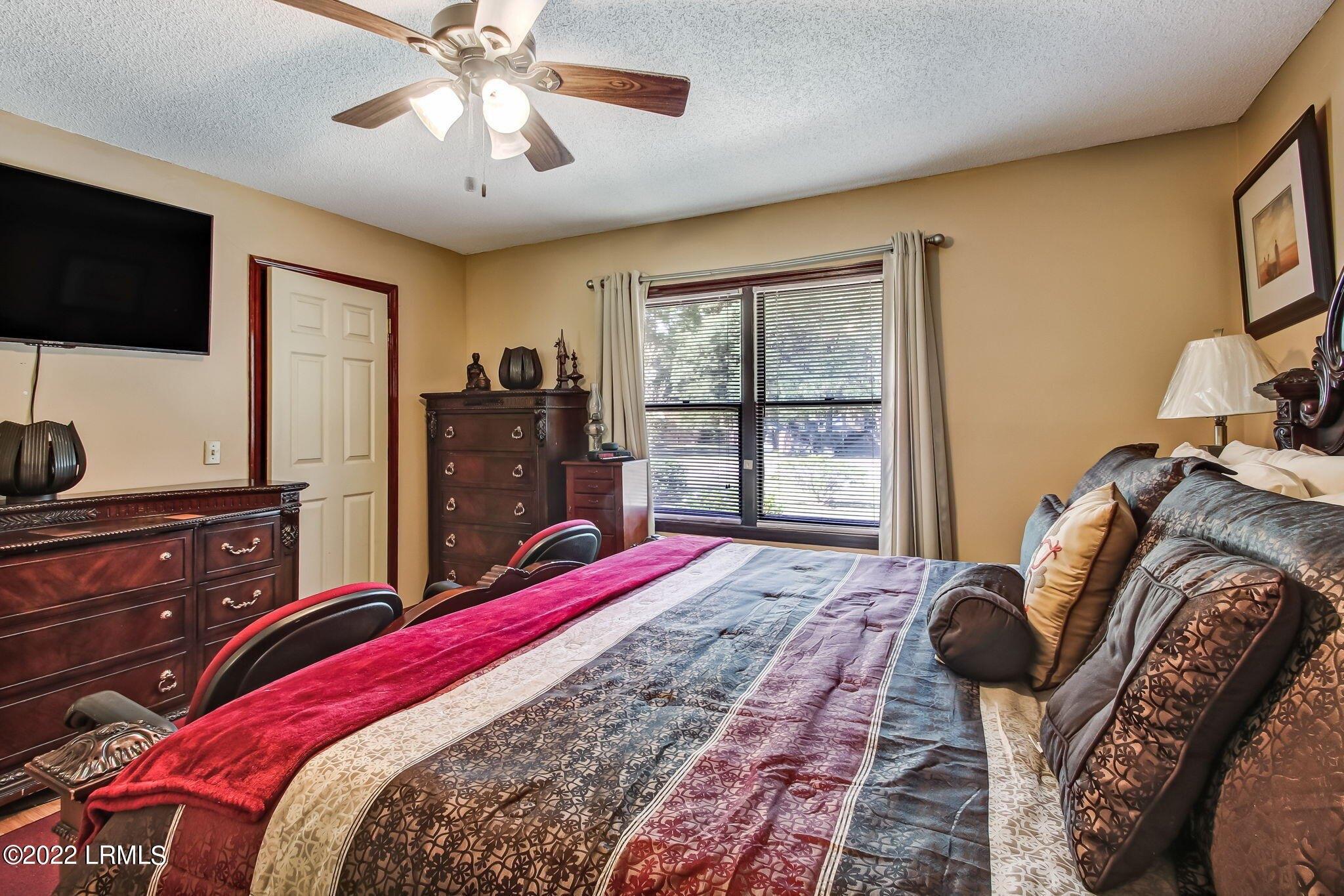 Chesterfield Lake Dr, Beaufort, SC 29906
