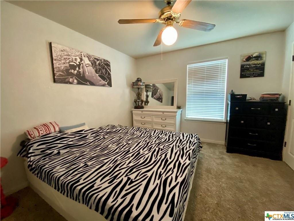 Shin Oak Rd, Victoria, TX 77904