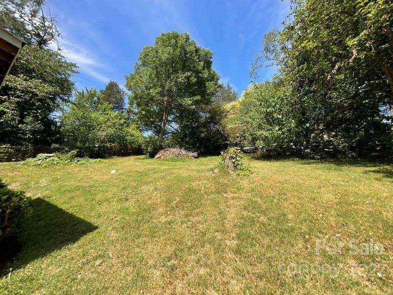 Woodford Bridge Dr, Charlotte, NC 28216