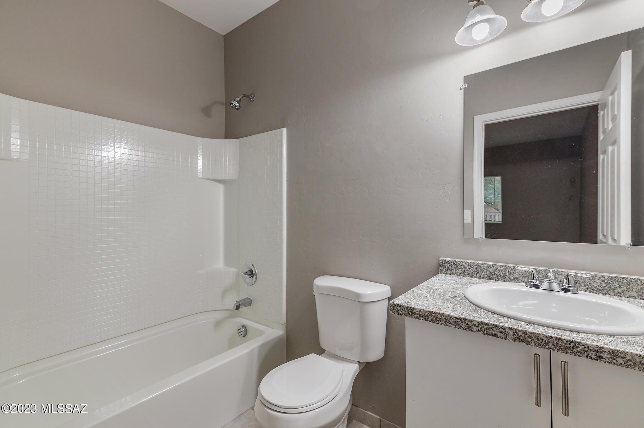 S Del Moral Blvd, Tucson, AZ 85706