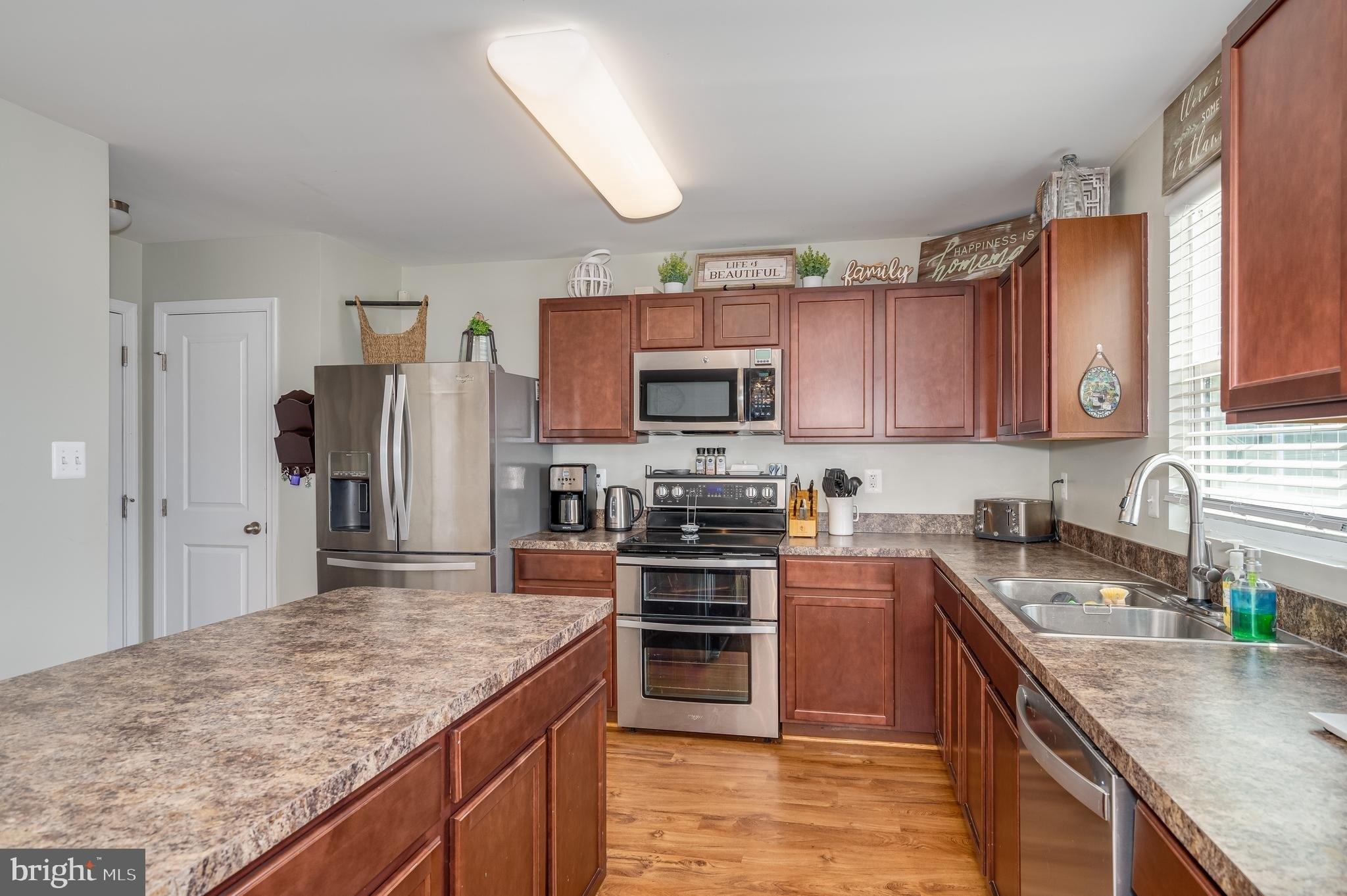 Oxford Way, Martinsburg, WV 25405