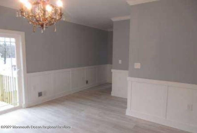 Amsterdam Ave, Toms River, NJ 08757