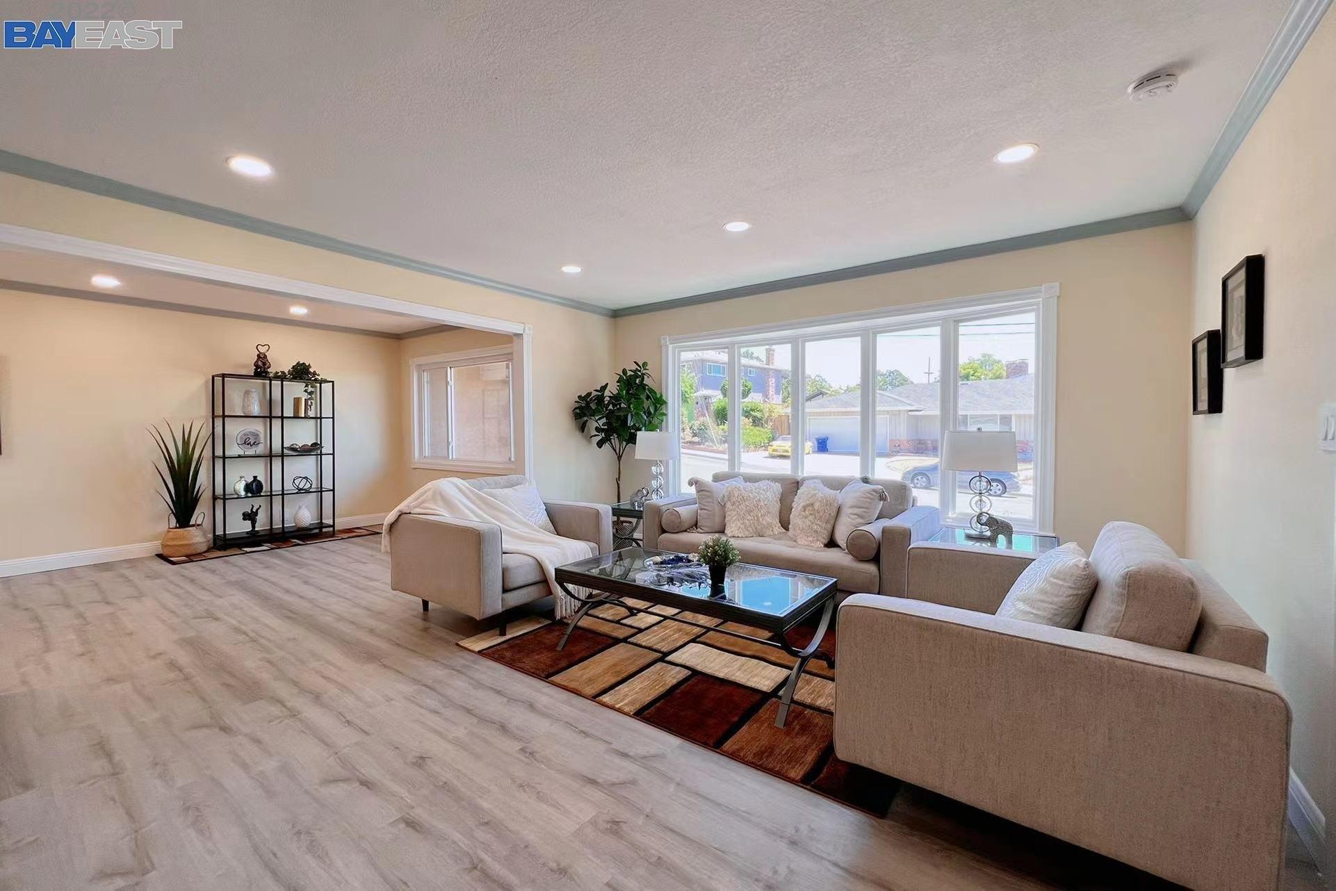 Vistagrand Dr, San Leandro, CA 94577