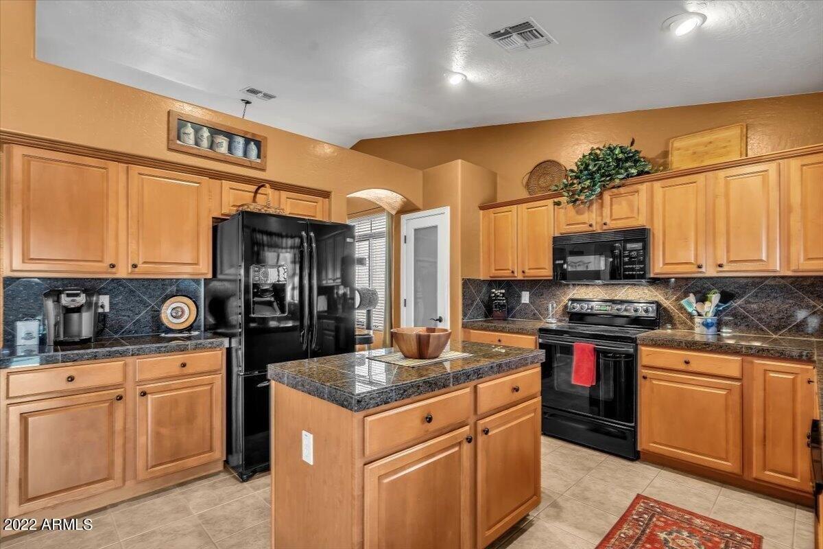 S Goldfinch Dr, Gilbert, AZ 85297