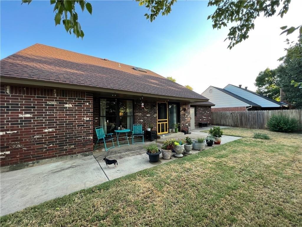 Victoria Dr, Edmond, OK 73003
