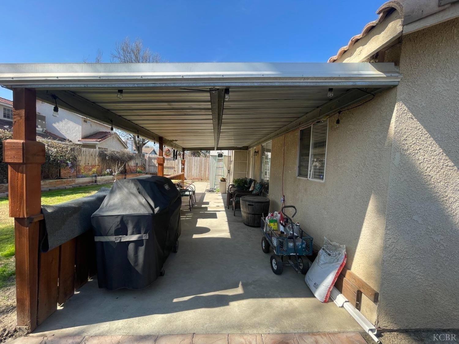 Don Medico Dr, Hanford, CA 93230
