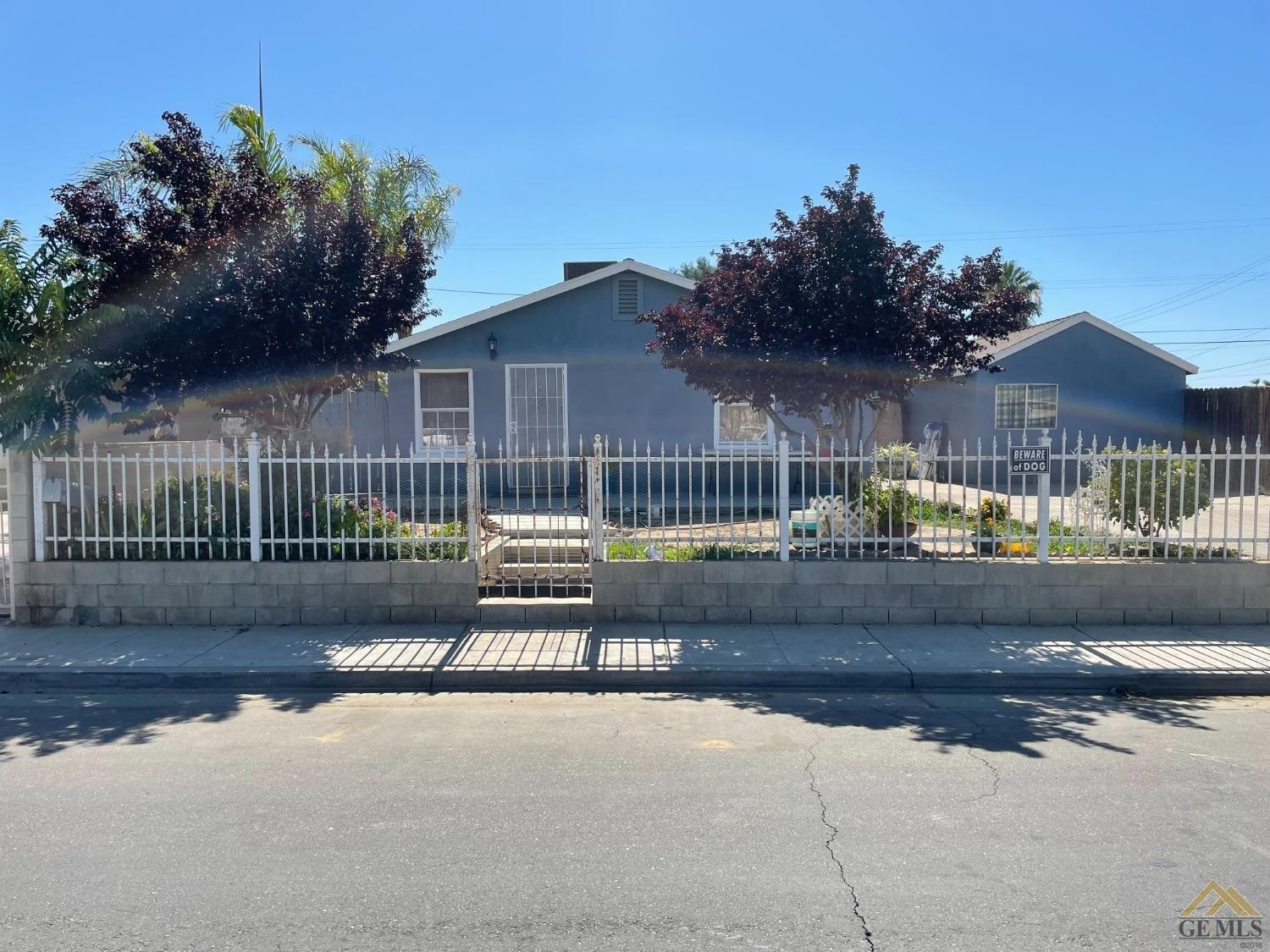 Northrup St, Bakersfield, CA 93307