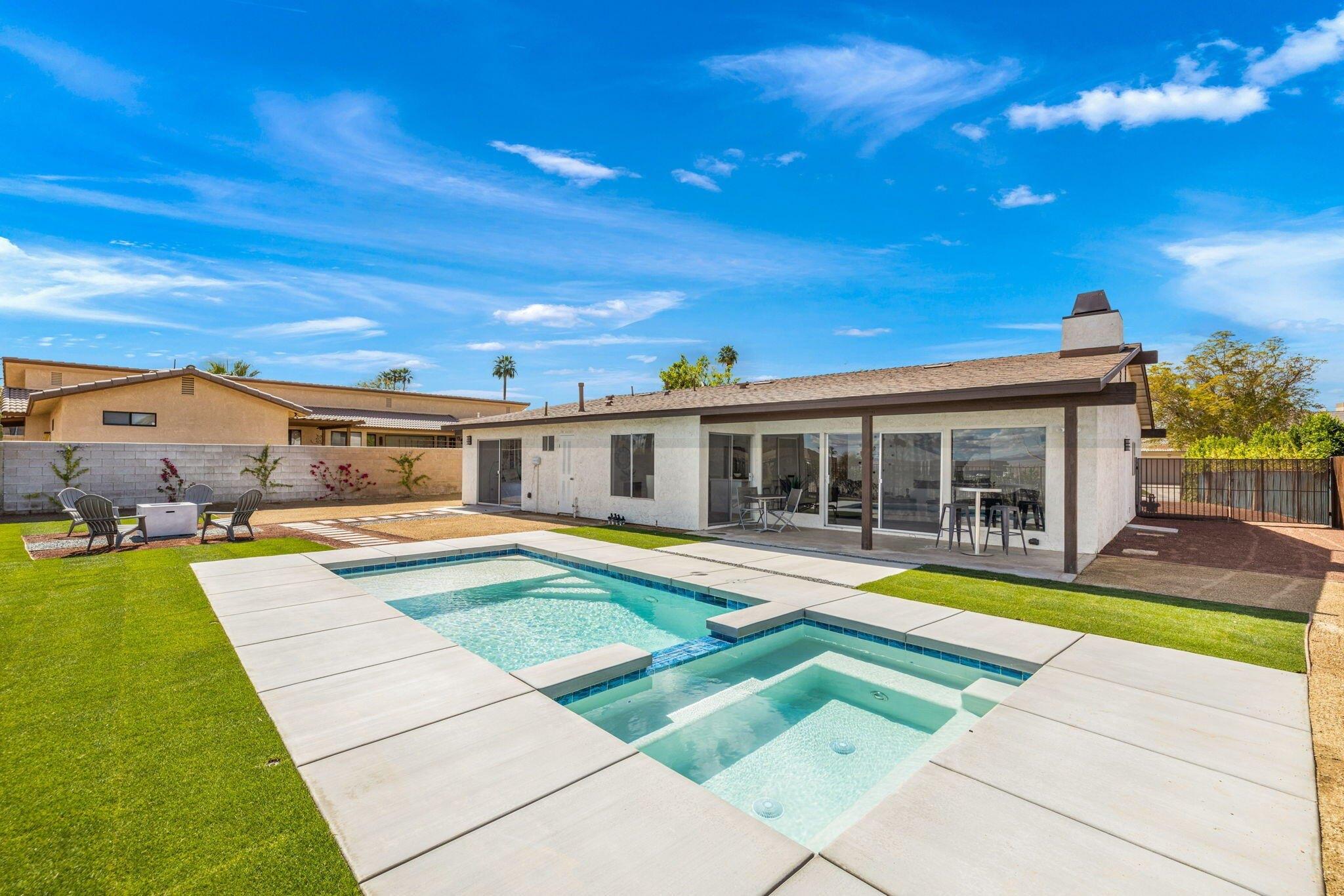 Jamaica Sands Dr, Bermuda Dunes, CA 92203