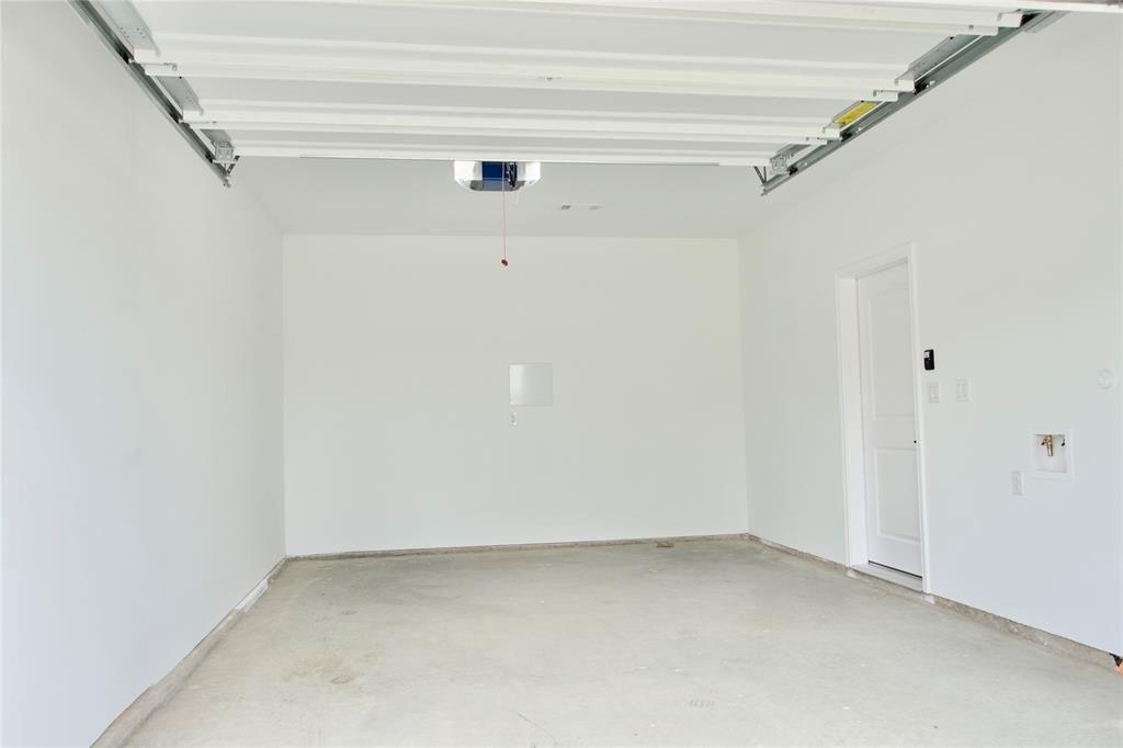Gus Thomasson Rd, Dallas, TX 75228