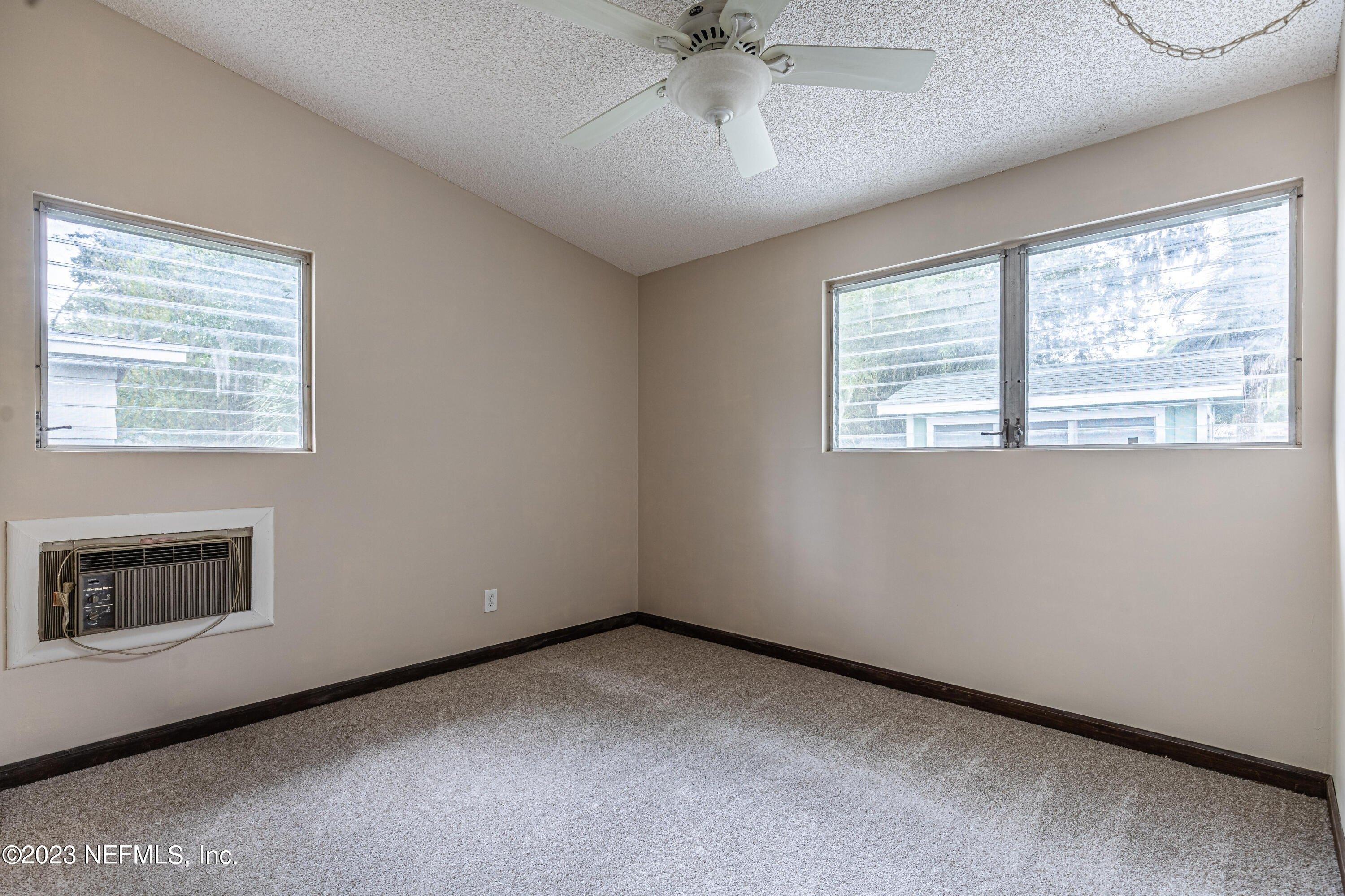 N Cypress Ave, Green Cove Springs, FL 32043