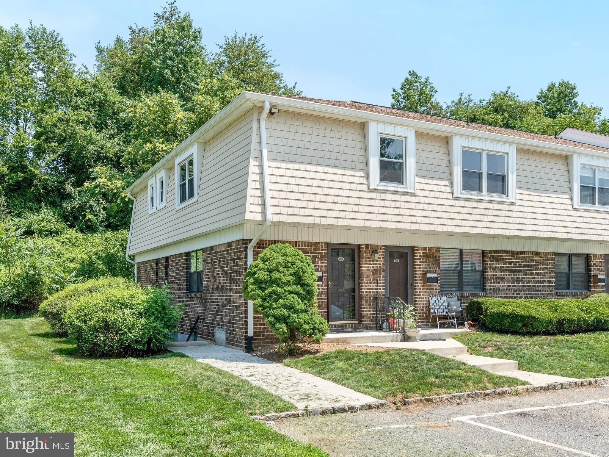 Silver Ct, Hamilton Square, NJ 08690