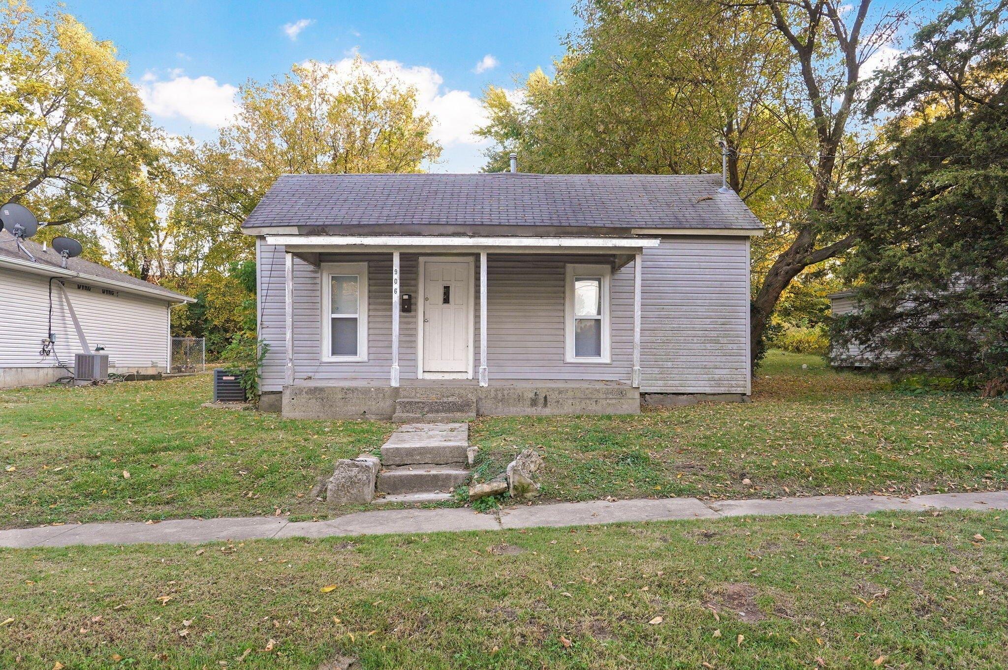 E Garfield St, Springfield, MO 65803