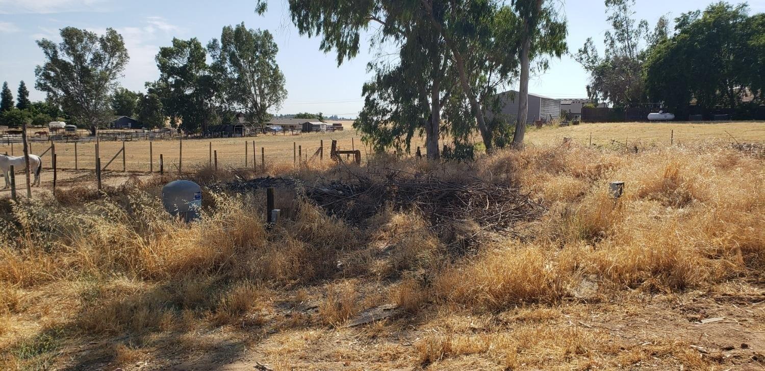 Mark Rd, Madera, CA 93636