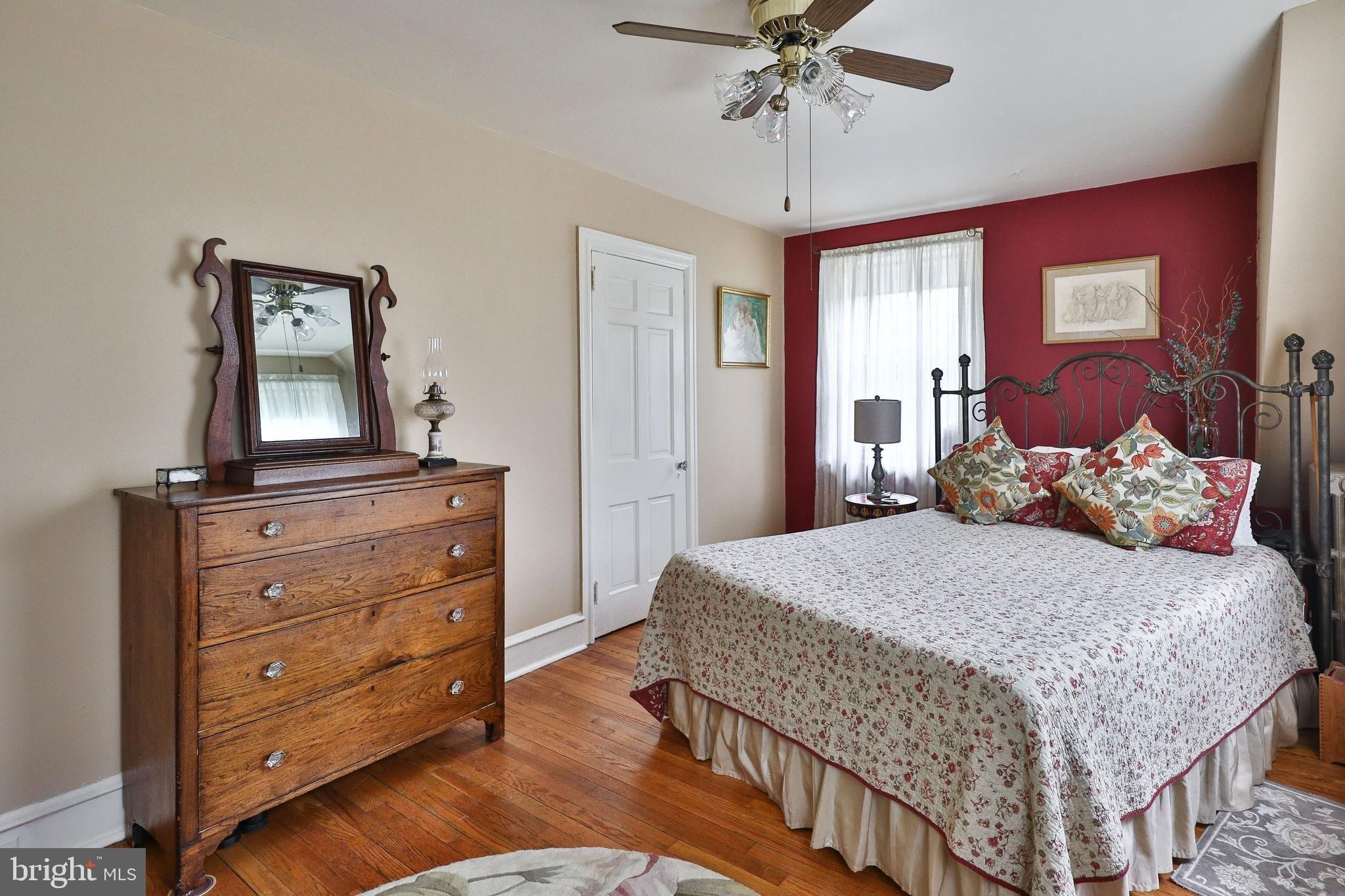 Midvale Ave, Philadelphia, PA 19129