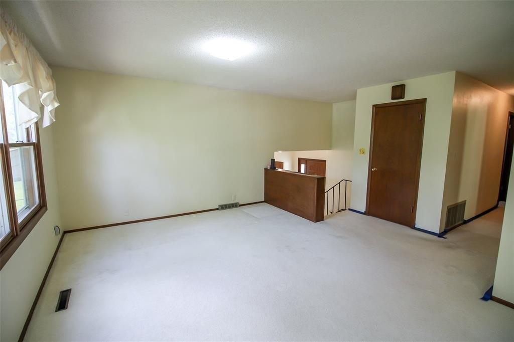 Towne House Dr Ne, Cedar Rapids, IA 52402