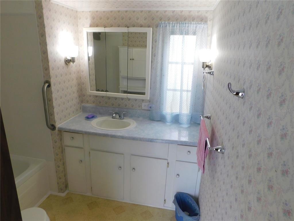 Kim Dr, Wesley Chapel, FL 33543