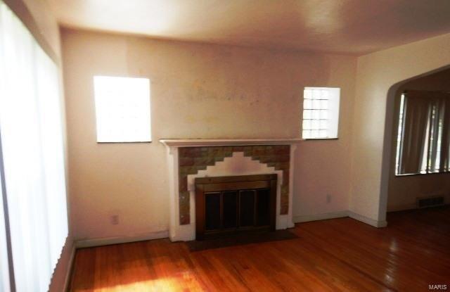 Switzer Ave, Saint Louis, MO 63147