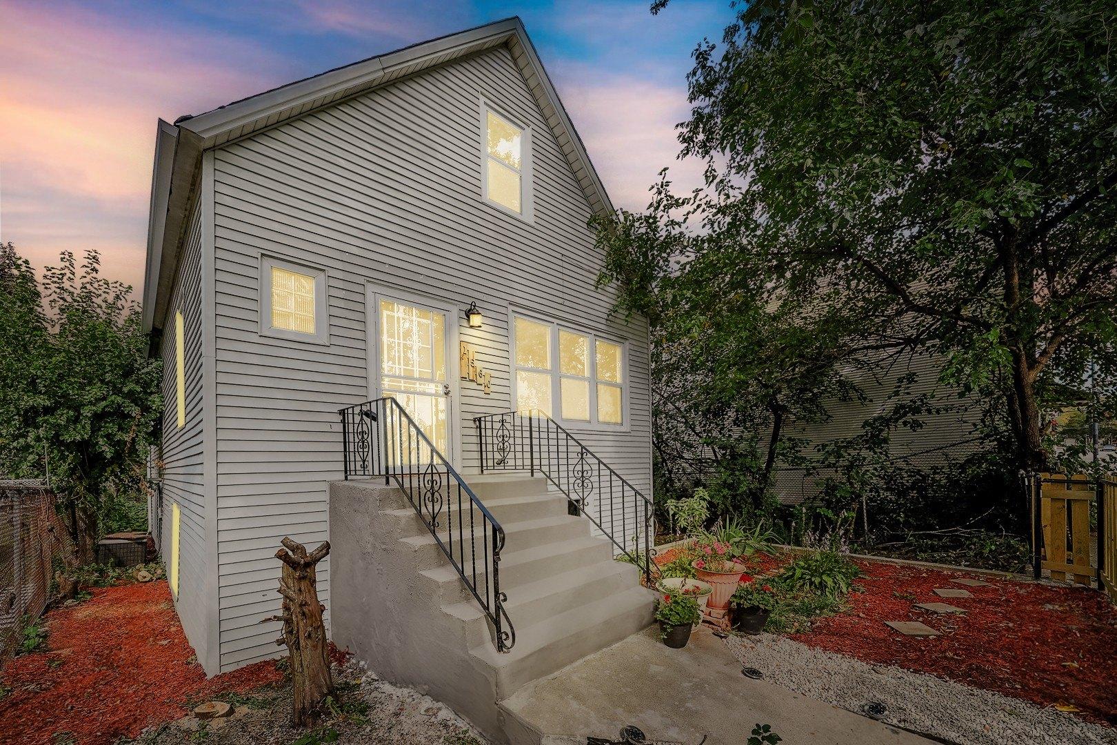 E 93rd St, Chicago, IL 60619