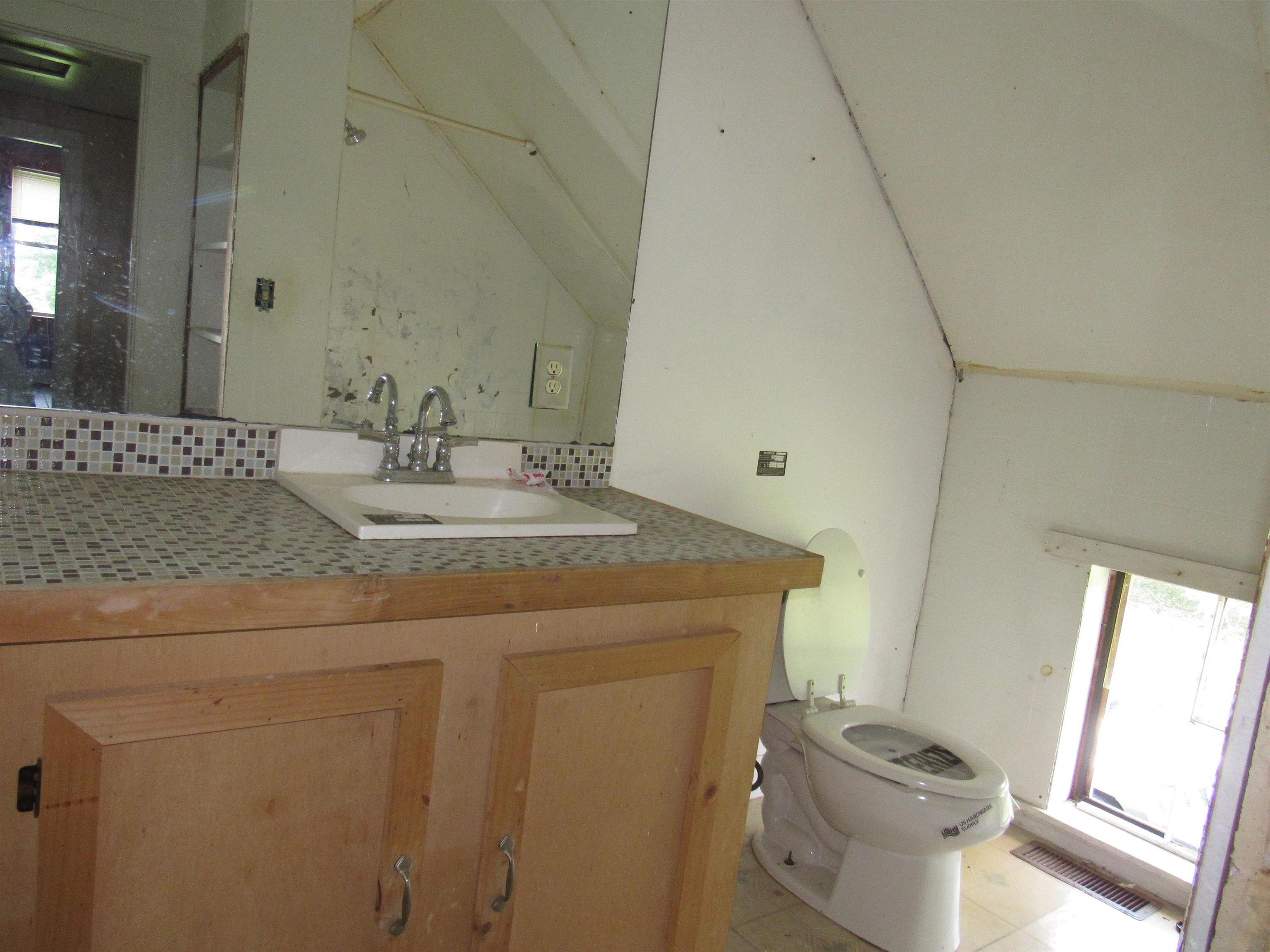 Baraw Rd, Lowell, VT 05847
