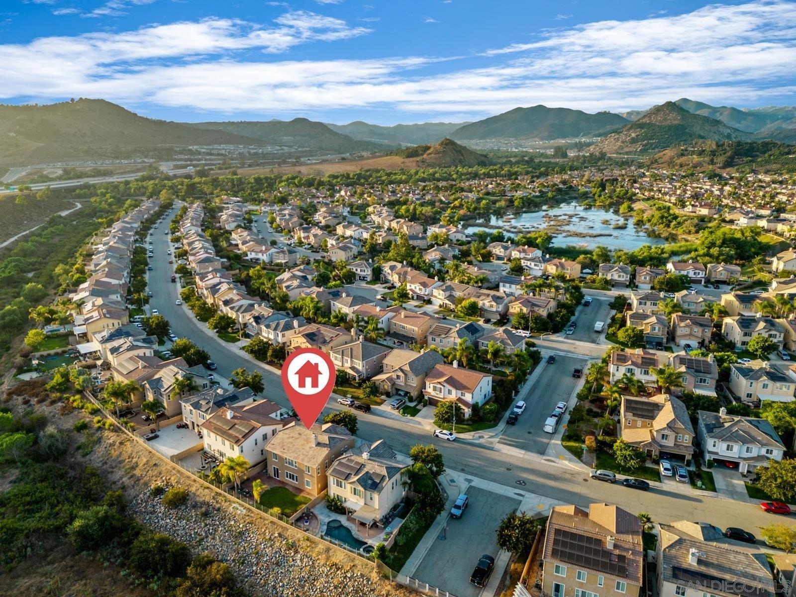 Lake Circle Dr, Fallbrook, CA 92028