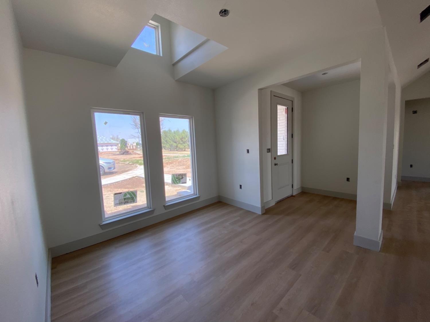Knight Ave, Wolfforth, TX 79382