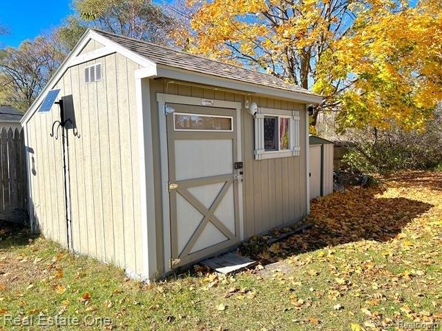 Grand St, Michigan Center, MI 49254
