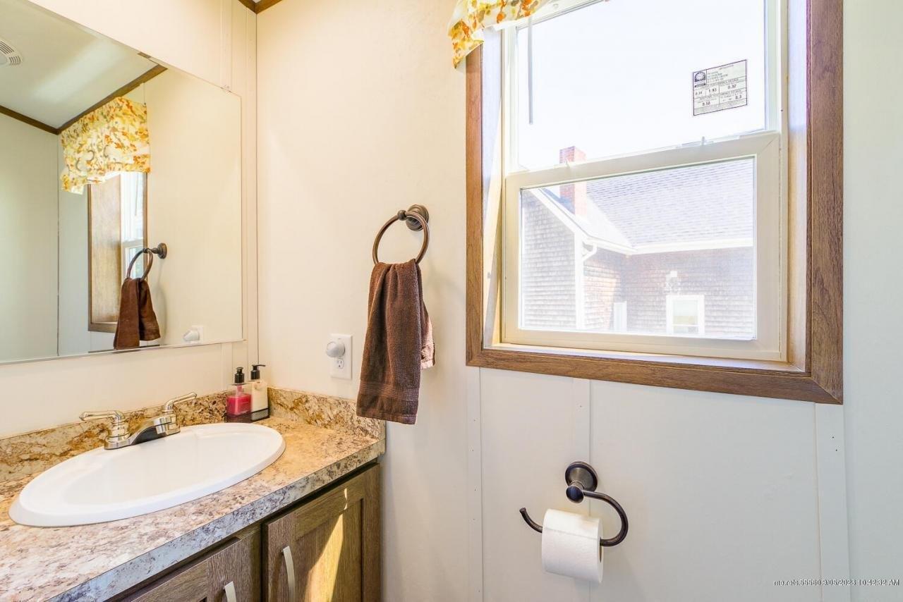 Commercial St, Rockport, ME 04856