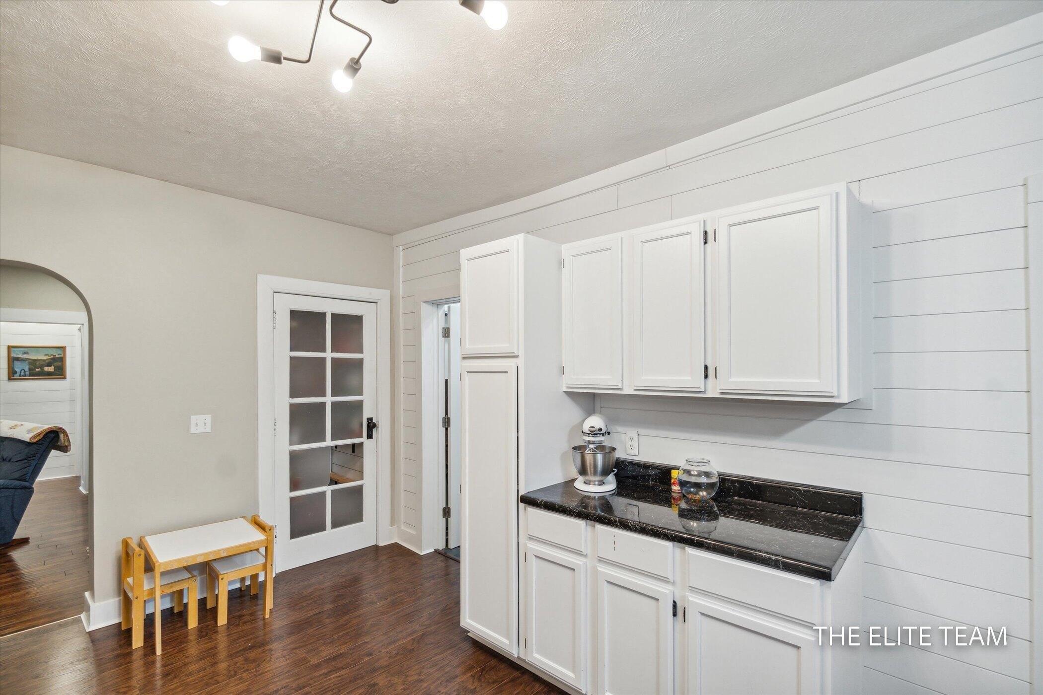 W Beech St, Cedar Springs, MI 49319