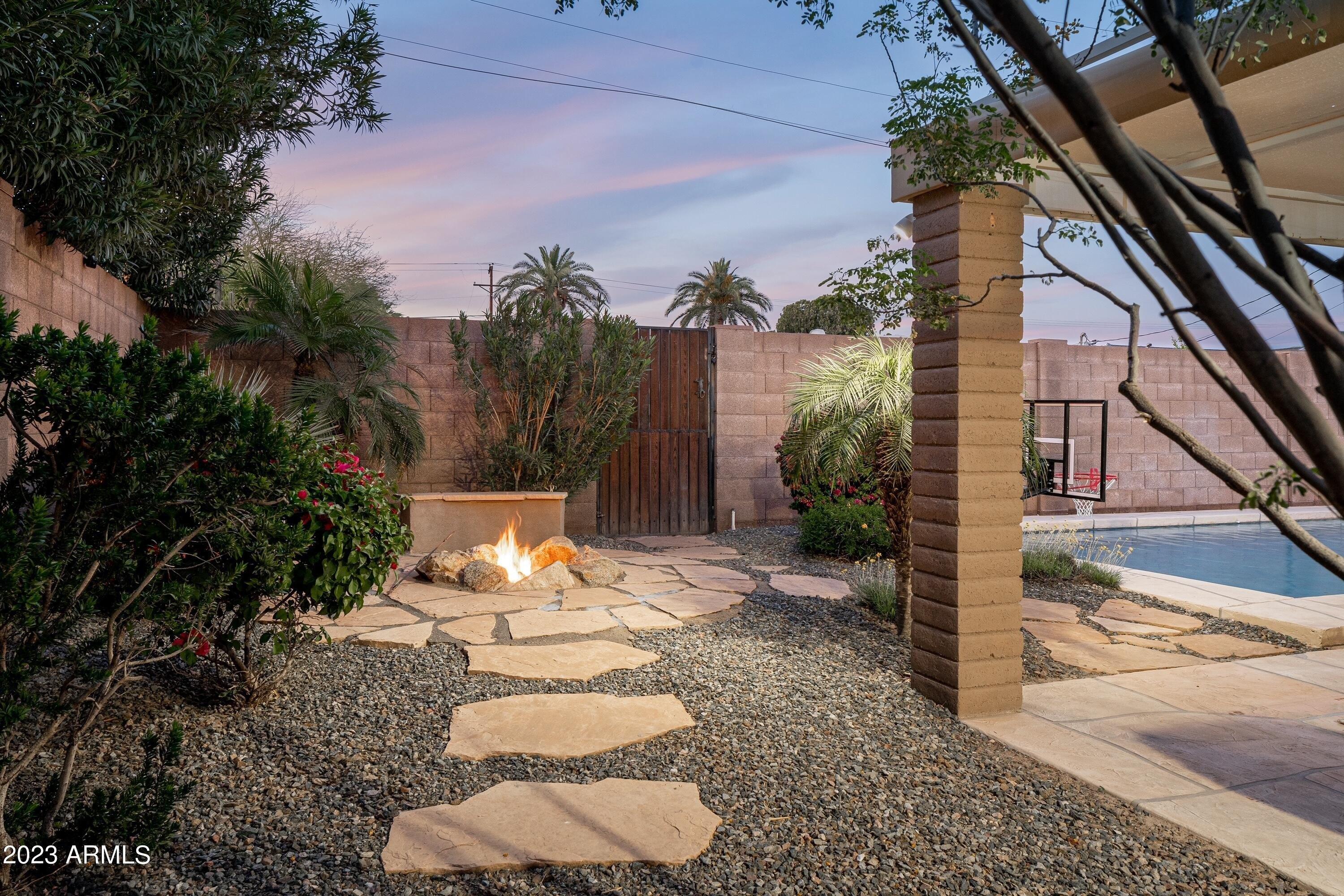 E Avalon Dr, Scottsdale, AZ 85251