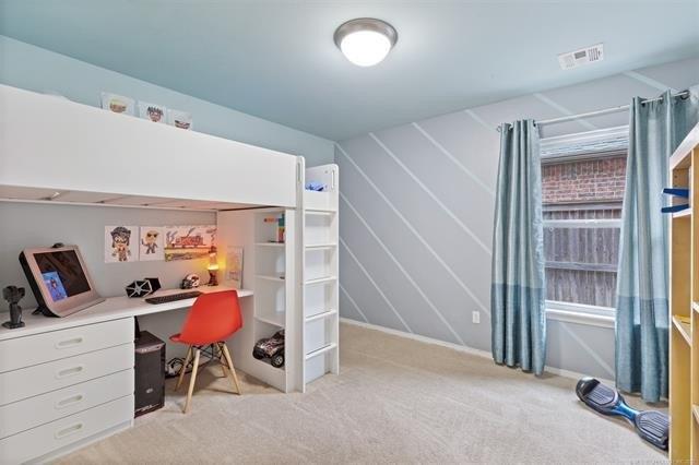 S Laurel Ave, Broken Arrow, OK 74012