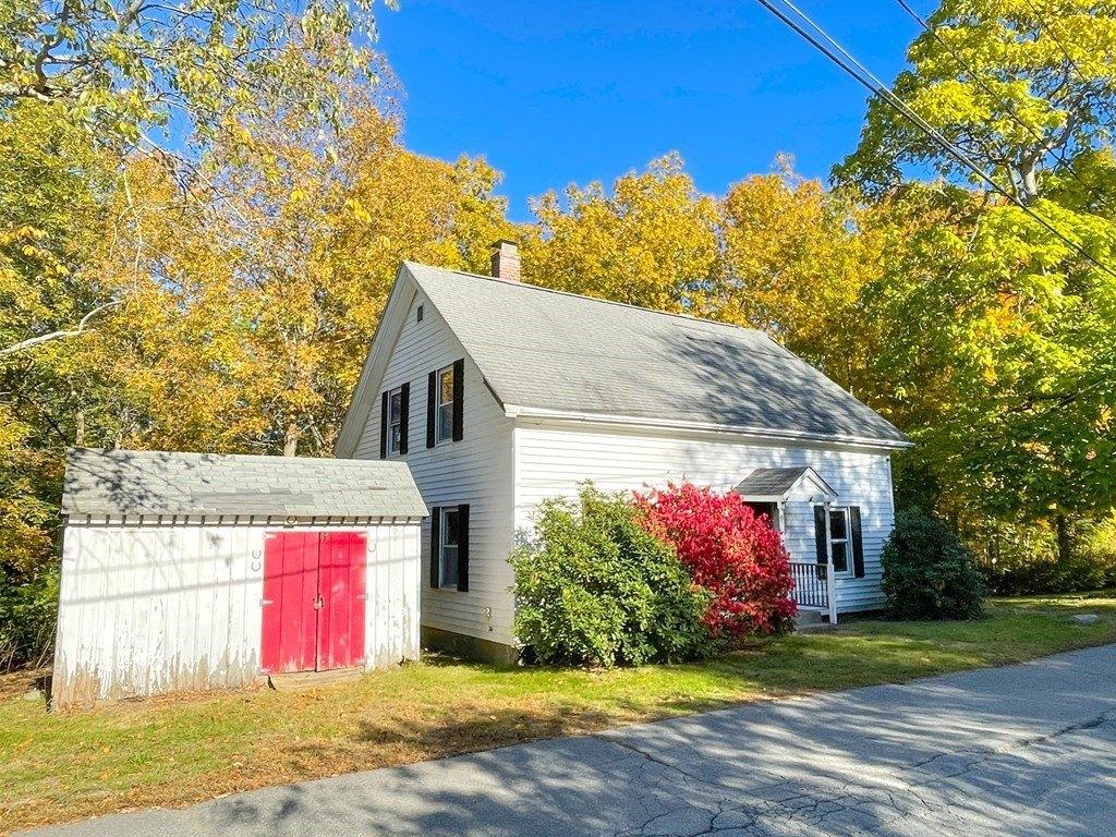 Ponakin Rd, Lancaster, MA 01523