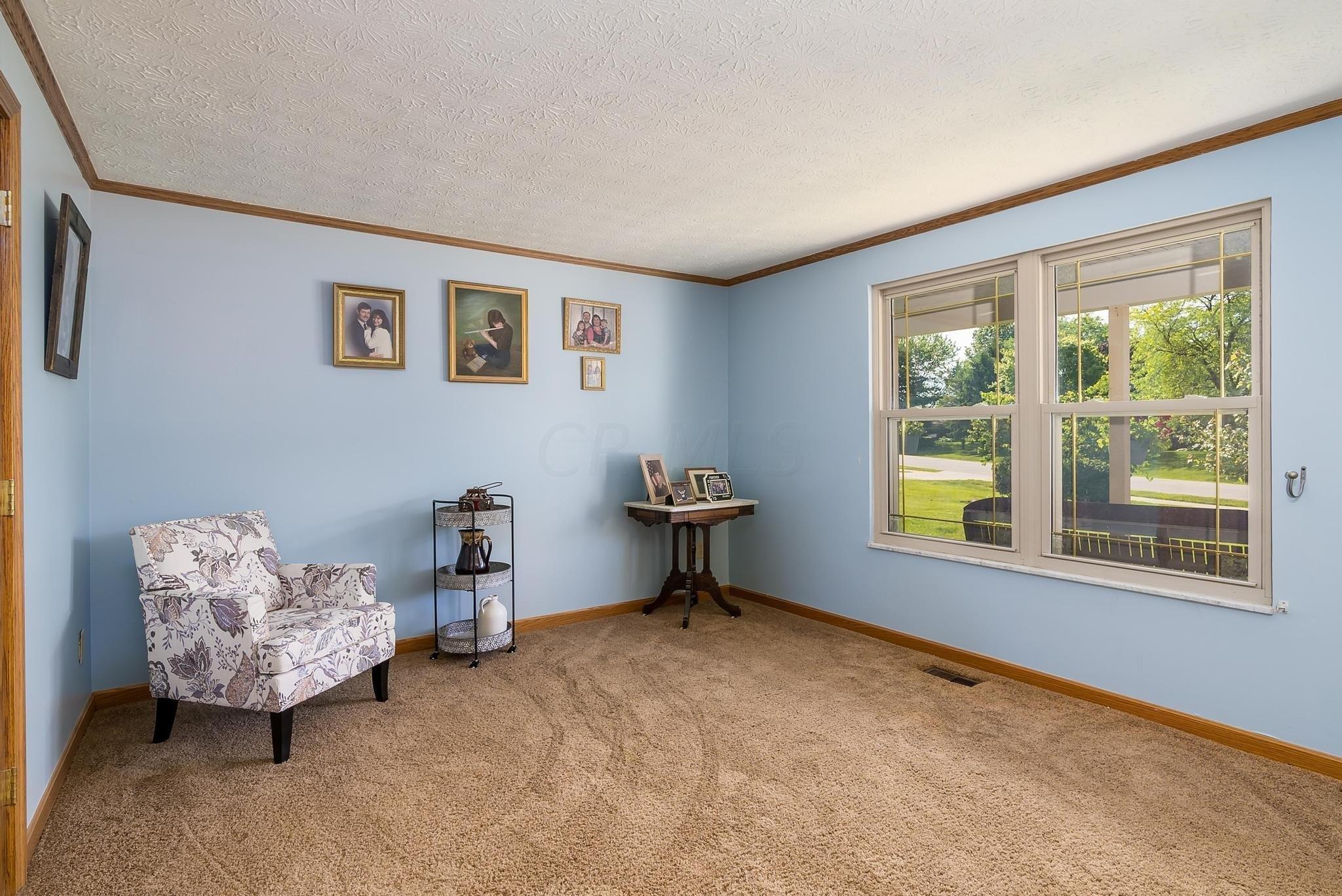 Meadow Wood Dr, Pickerington, OH 43147