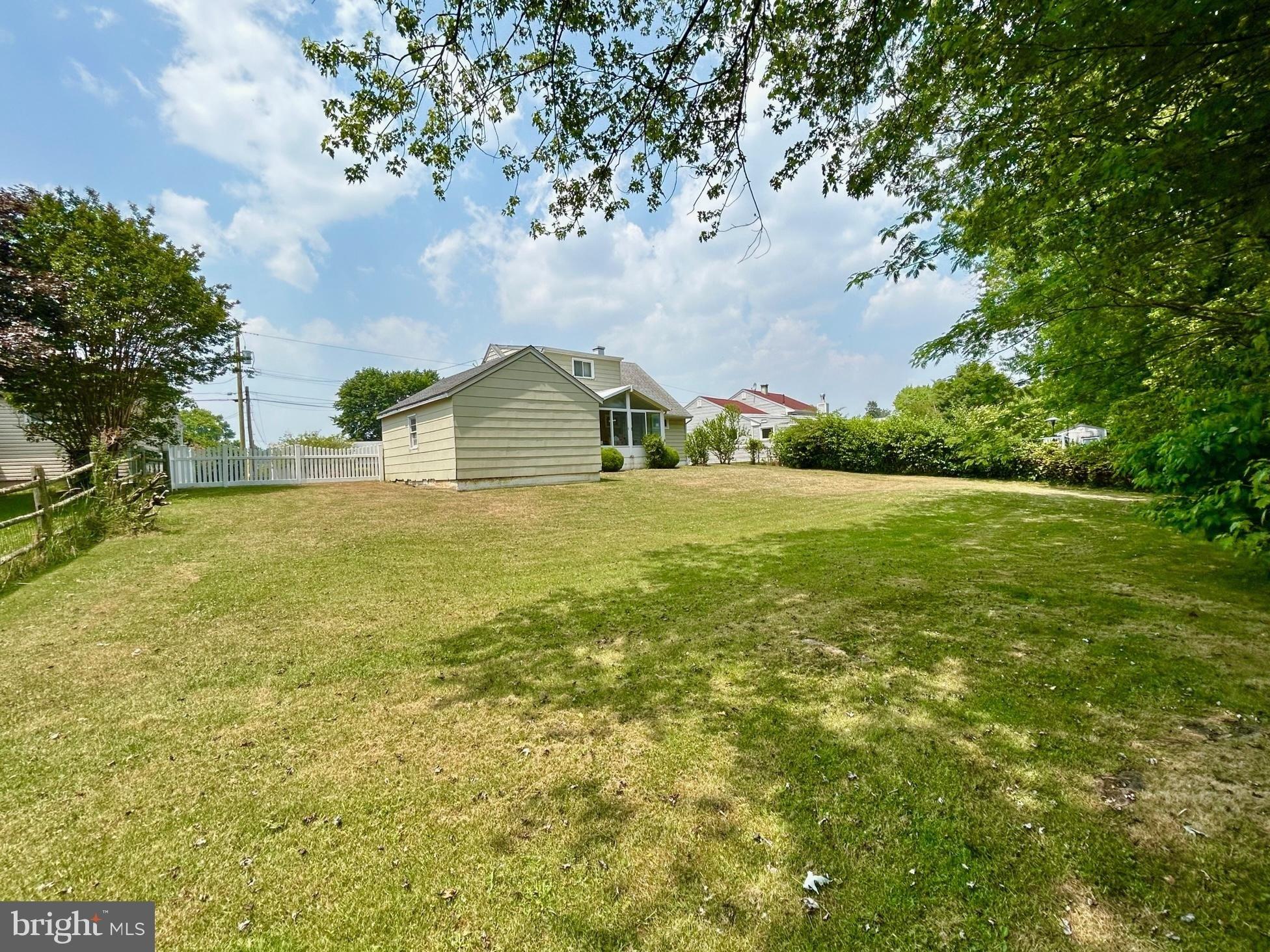 Charles Bossert Dr, Bordentown, NJ 08505