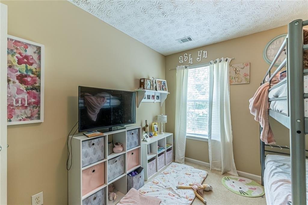 Vireo Dr, Flowery Branch, GA 30542