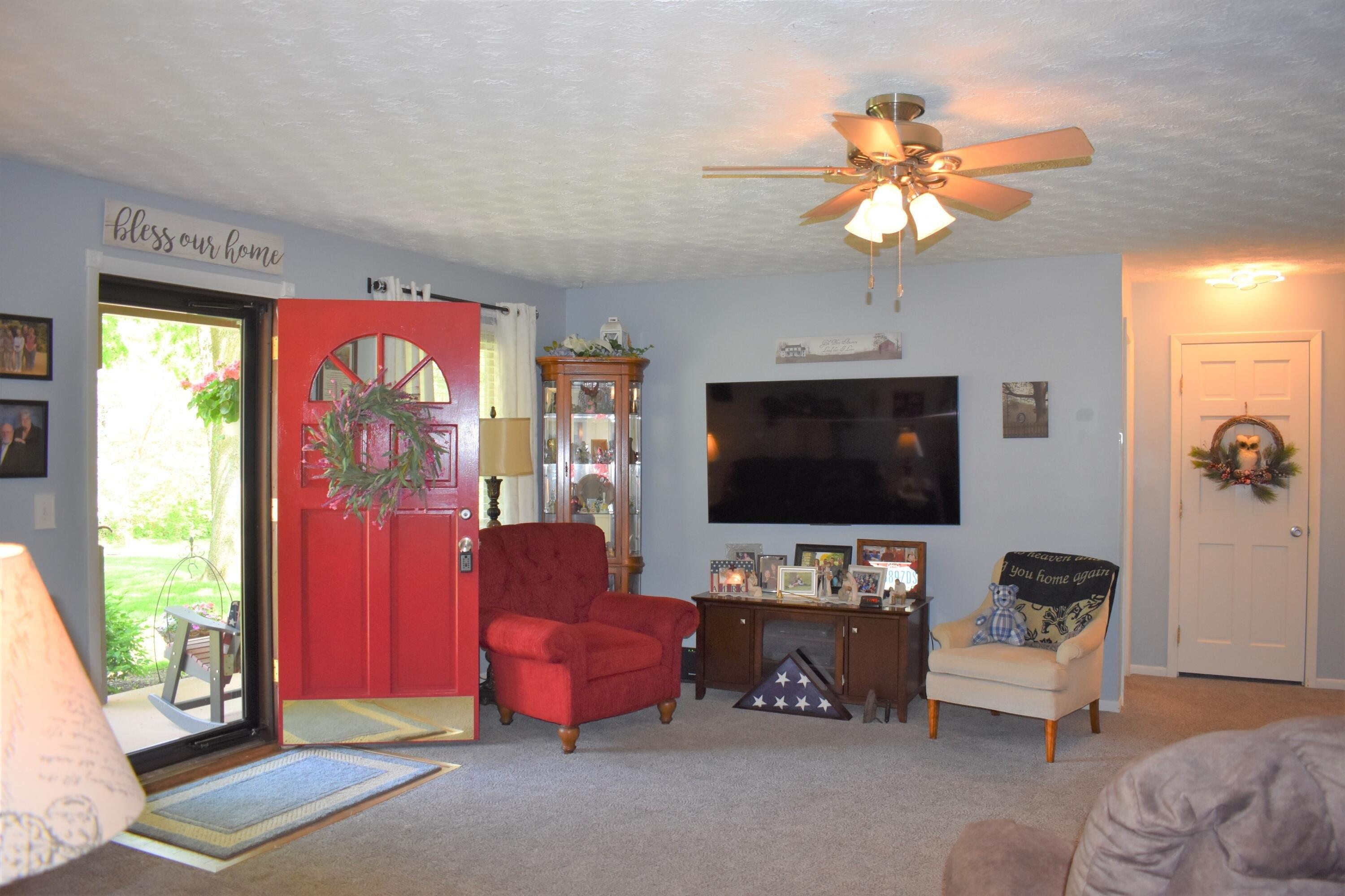 Camelot Dr, Urbana, OH 43078
