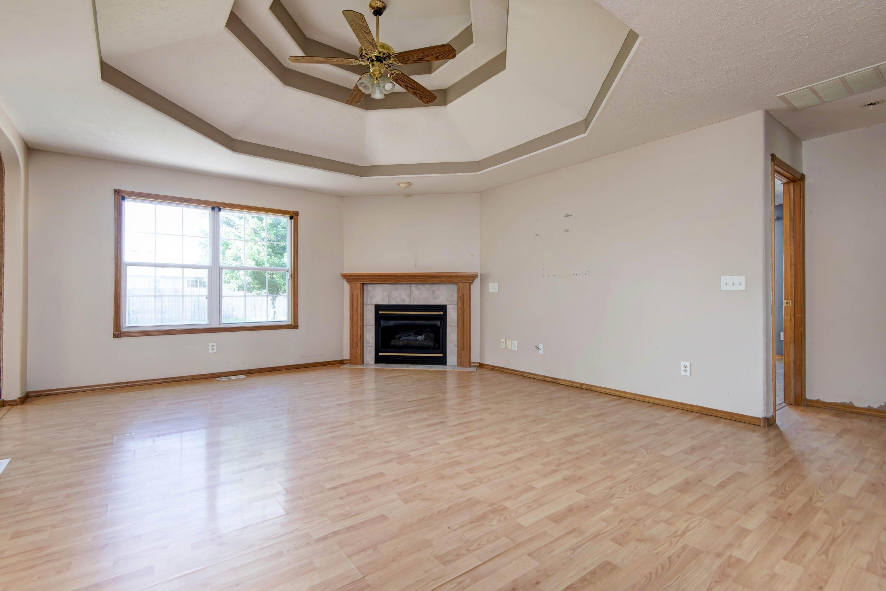 W Kingsbury St, Springfield, MO 65802