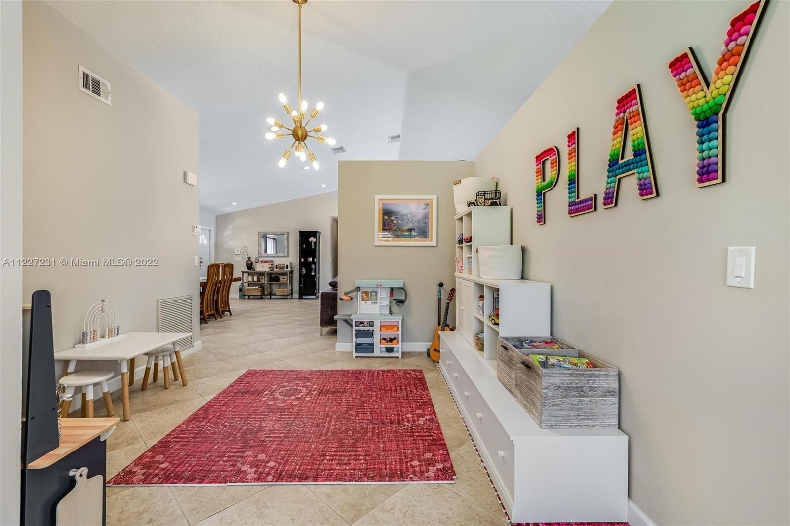 Nw 52nd St, Coral Springs, FL 33067